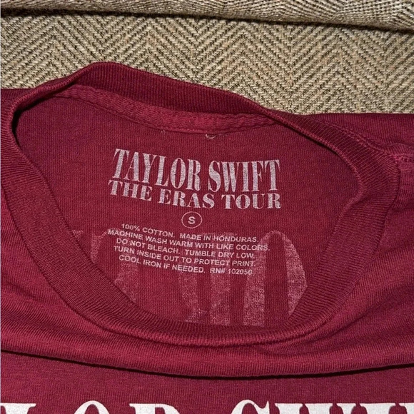2023 Taylor Swift The Eras Tour Concert Short Sleeve Unisex Cotton T-Shirt Small - Picture 3 of 10